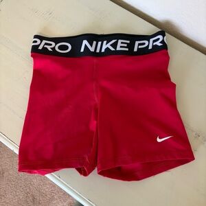 NWOT - 5 inch Nike Pro - Size Small